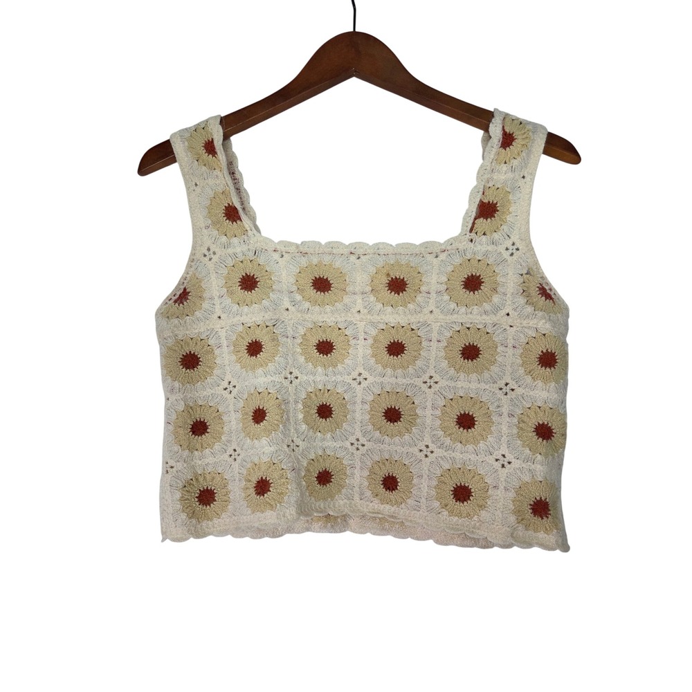 Rebellion Crochet Square Neck Floral Crop Tank Top Women's